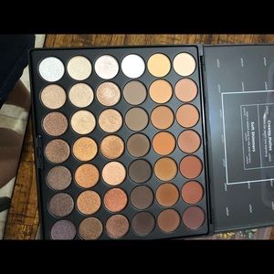 Bh cosmetics palette